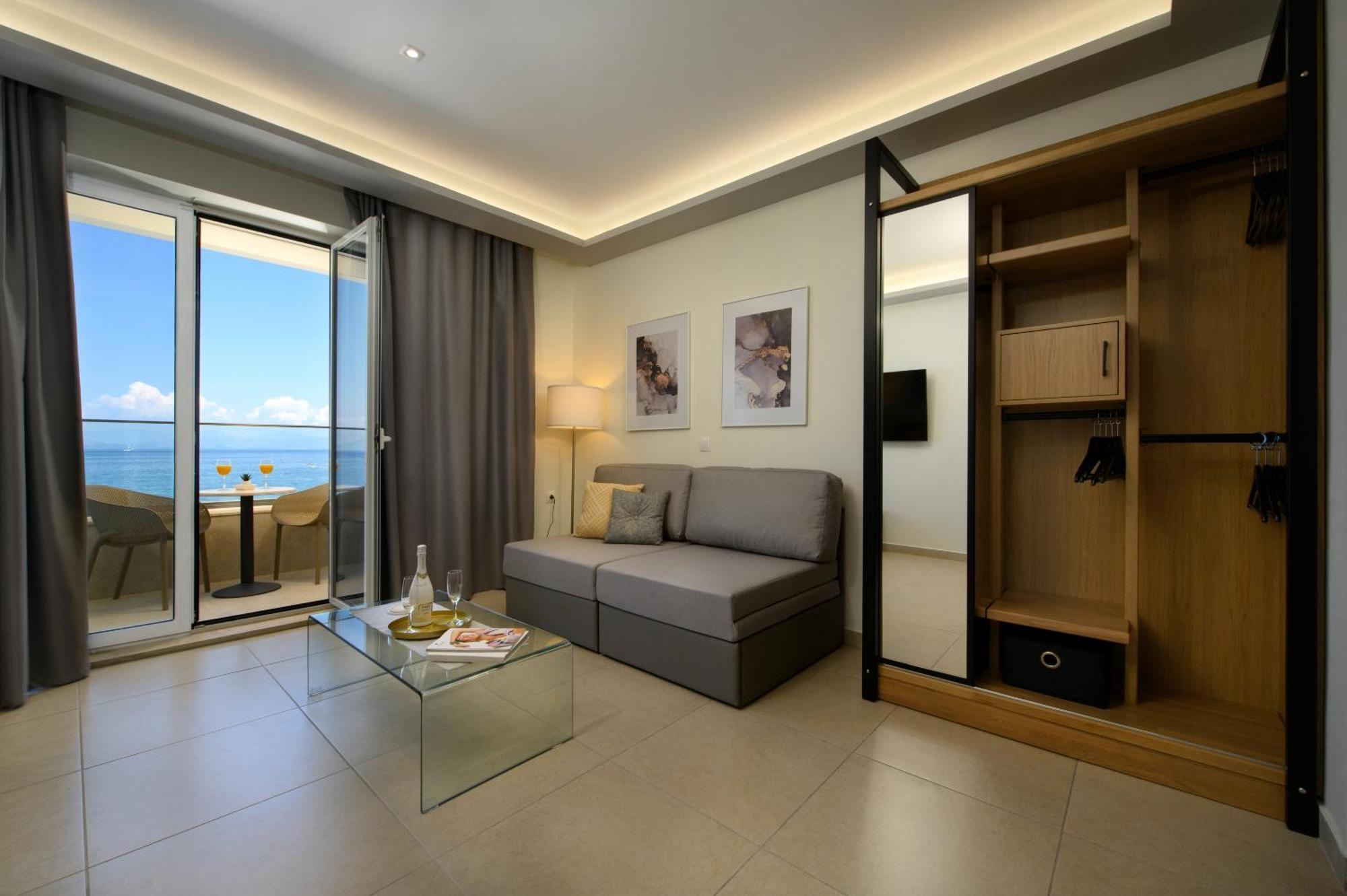 Potamaki Beach Hotel Benitses  Oda fotoğraf